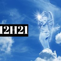 Heure miroir inversé 12h21 - Signification : votre ange gardien est présent